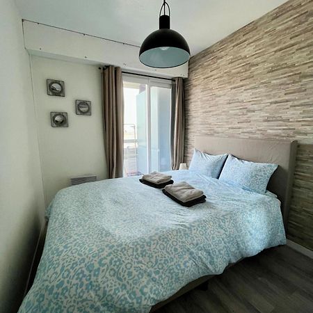Appartement Vue Mer Et Marina, Loggia - Parking Курсёль-сюр-Мер Экстерьер фото