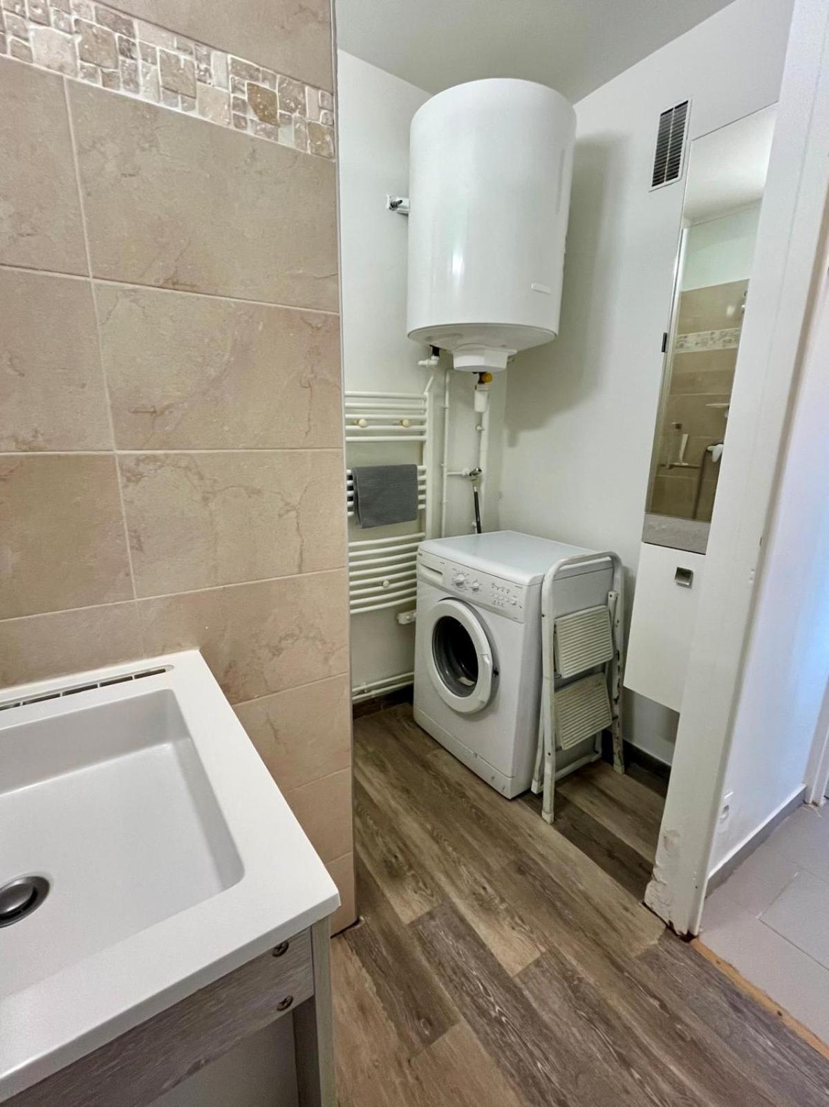 Appartement Vue Mer Et Marina, Loggia - Parking Курсёль-сюр-Мер Экстерьер фото