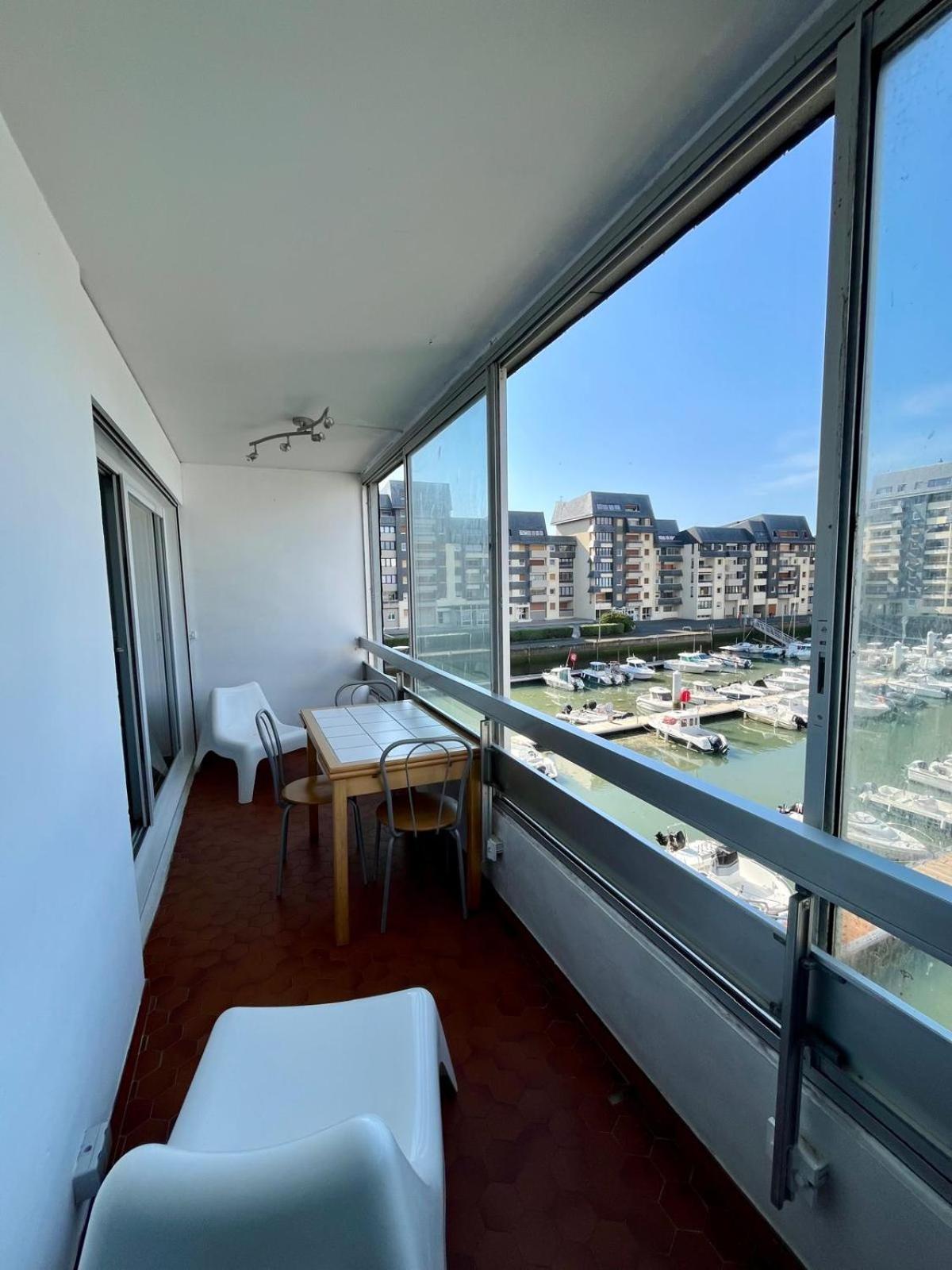 Appartement Vue Mer Et Marina, Loggia - Parking Курсёль-сюр-Мер Экстерьер фото